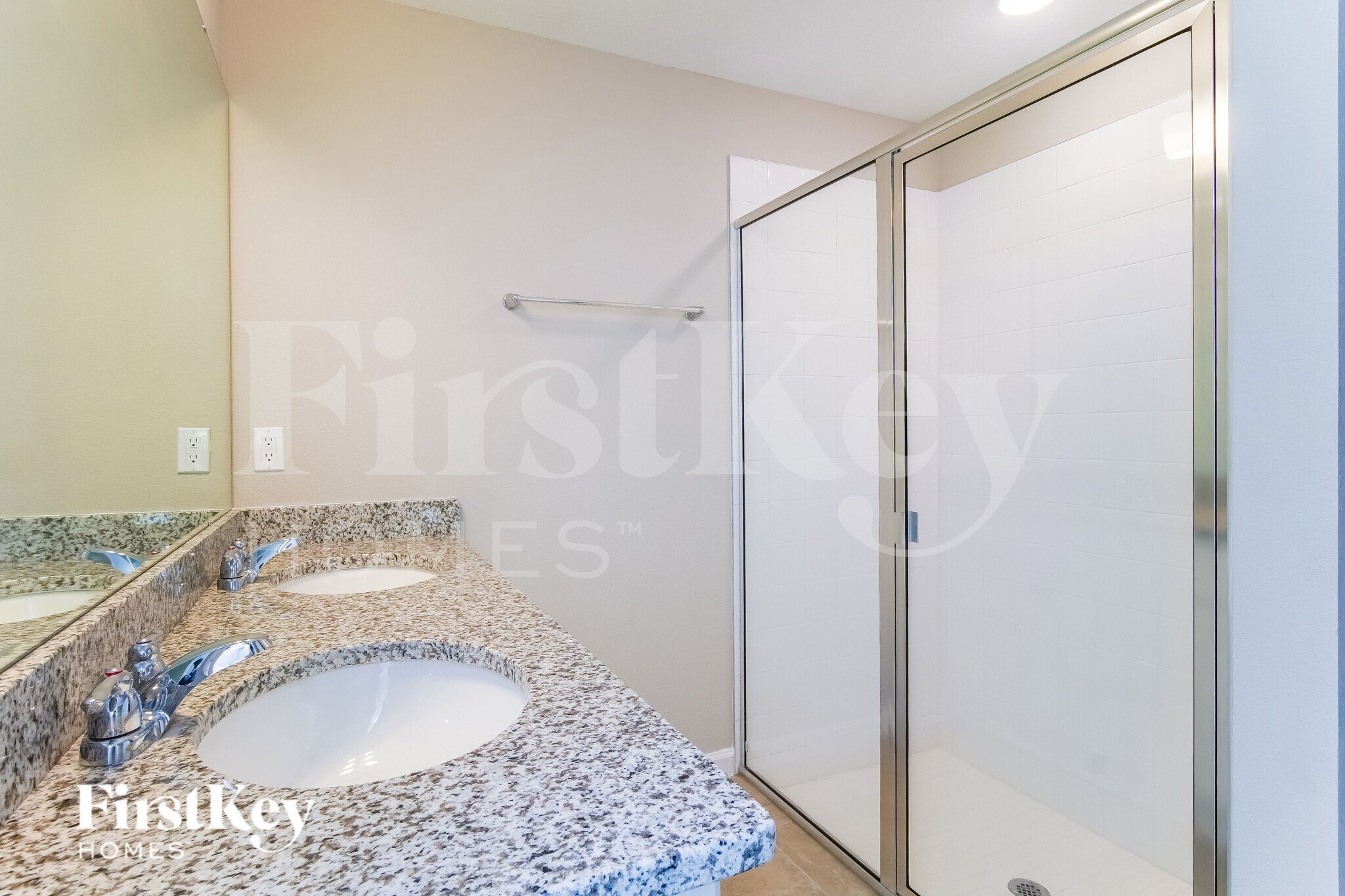 Building Photo - 341 S Haven Ct