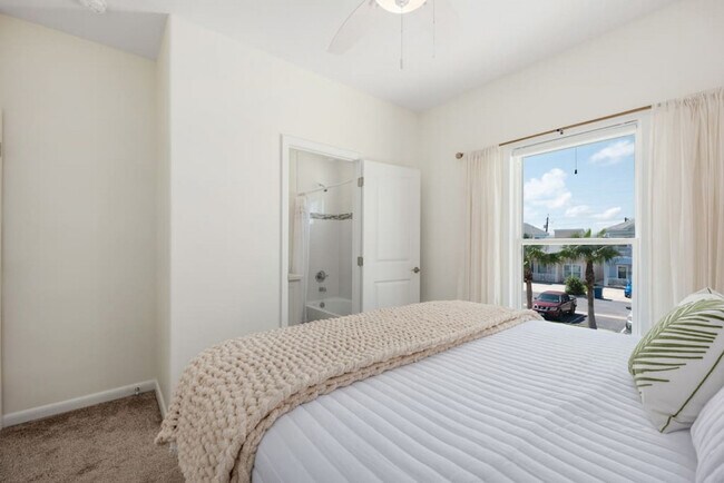 Building Photo - 110 Las Joyas Blvd