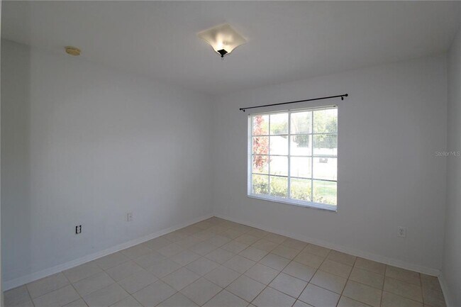 Building Photo - 30754 Midtown Ct