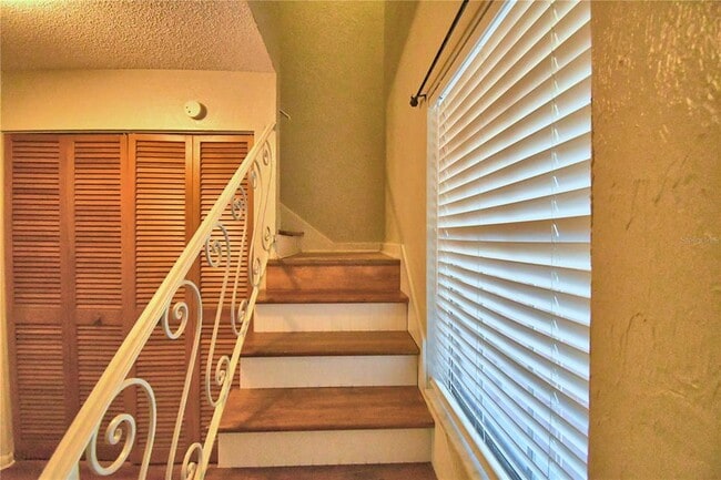 Building Photo - 751 Rebecca St