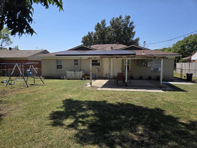 Building Photo - 4530 Sandra Lynn Dr