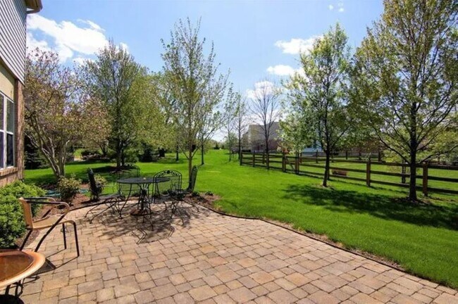 Building Photo - 3699 Springside Dr