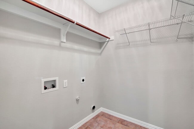 Building Photo - Stonebridge Ranch Beauty
