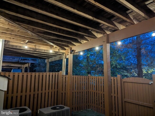 Building Photo - 2922 Huntington Grove Square