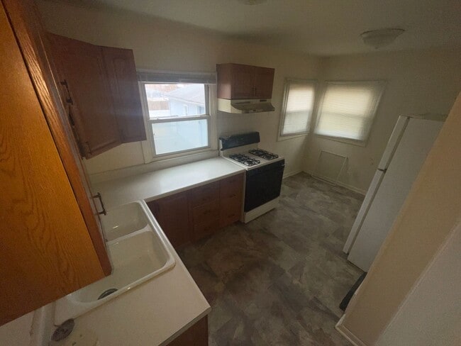 Building Photo - 17 Ruth Ct