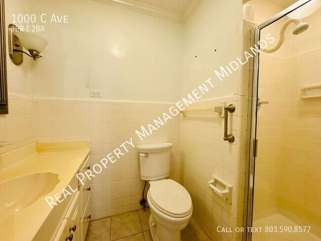 Building Photo - 1000 C Ave