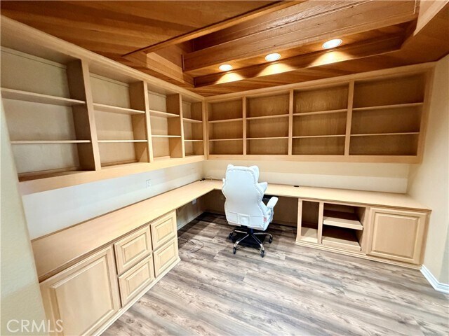 Building Photo - 38441 Oaktree Loop