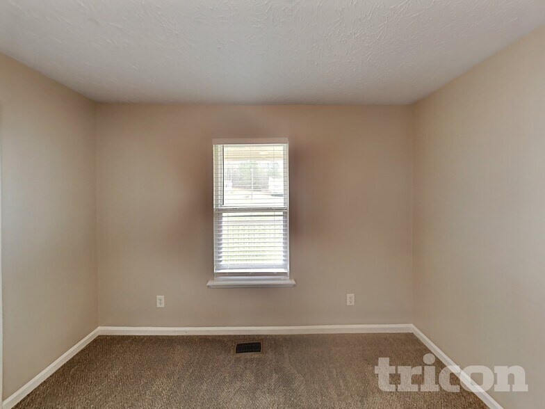 Building Photo - 51 Colby Ct