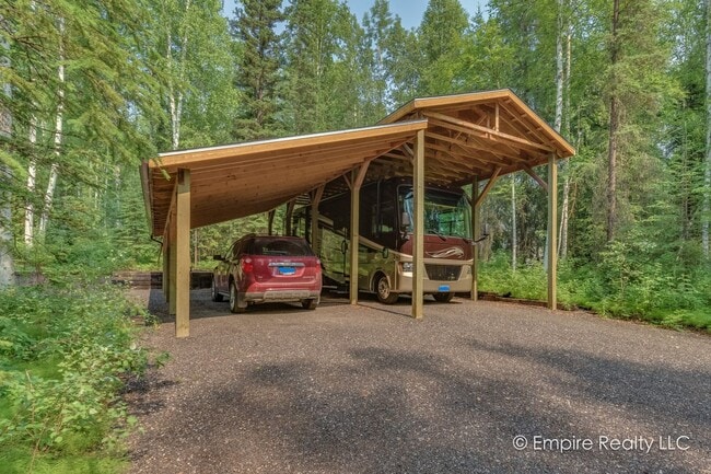 Building Photo - 3 Bed/2 Bath Single Family Home North of F...