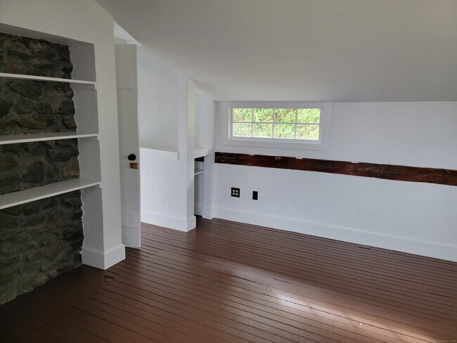 Building Photo - 199 CT-37