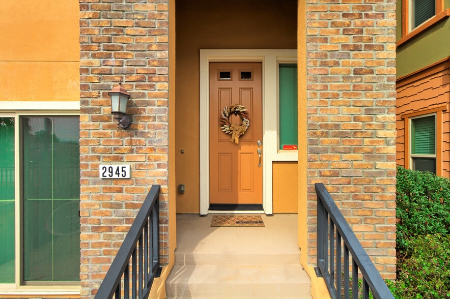 Building Photo - 2945 Patcham Cmn