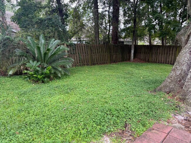 Building Photo - 1804 SW 65th Dr