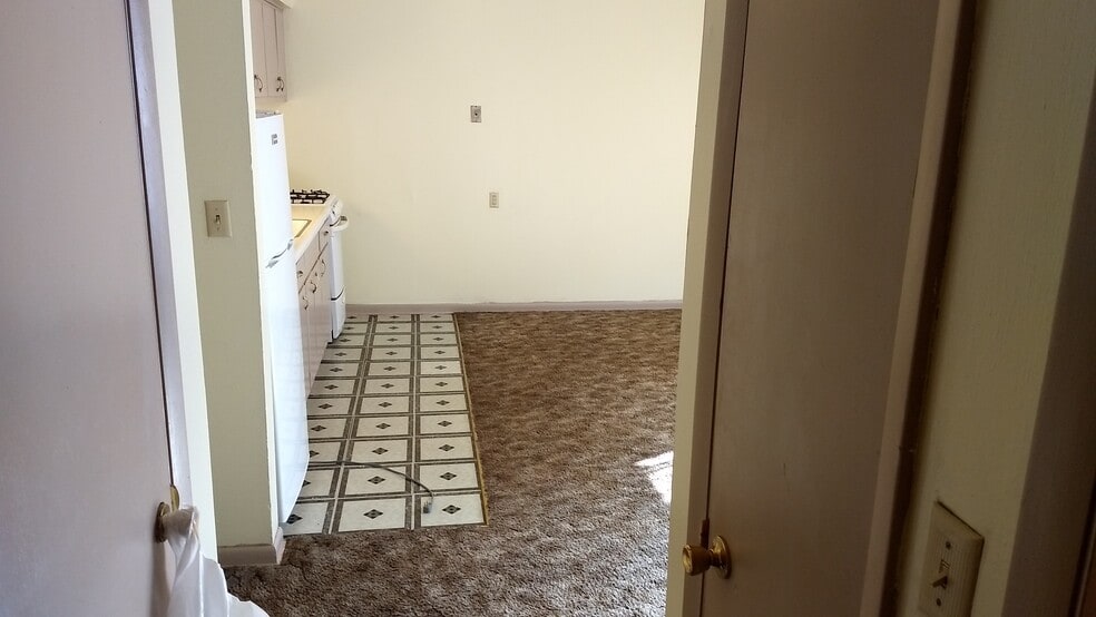 Building Photo - 3401 W Wells St