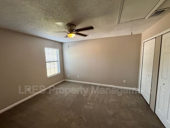 Building Photo - 517 Carambola Ave