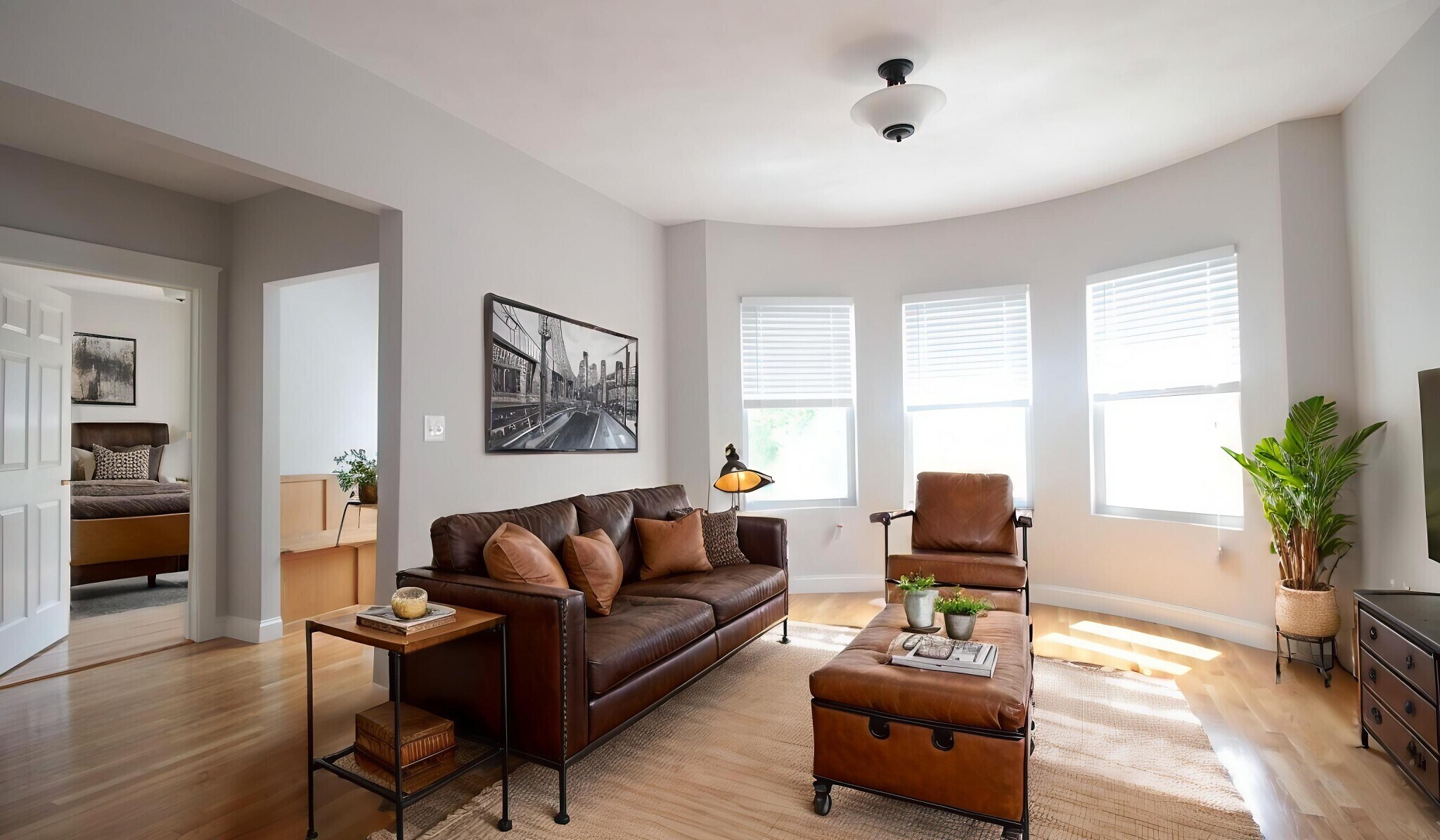 Building Photo - 1433 Cambridge St