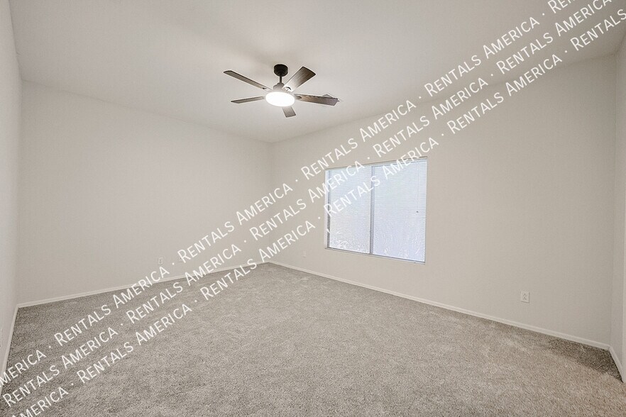 Building Photo - 15289 W Desert Hills Dr