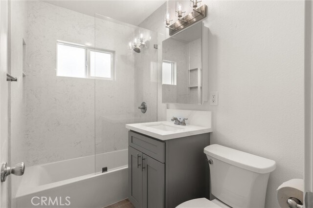 Building Photo - 5561 Spa Dr