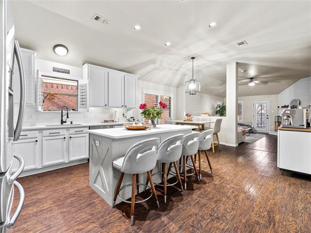 Building Photo - 2005 Michelle Creek Dr