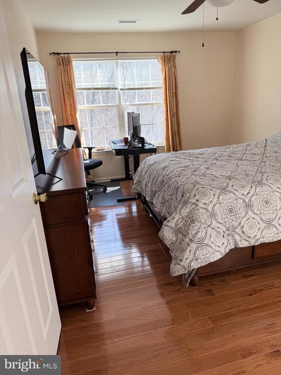 Building Photo - 413 Ruby Rd