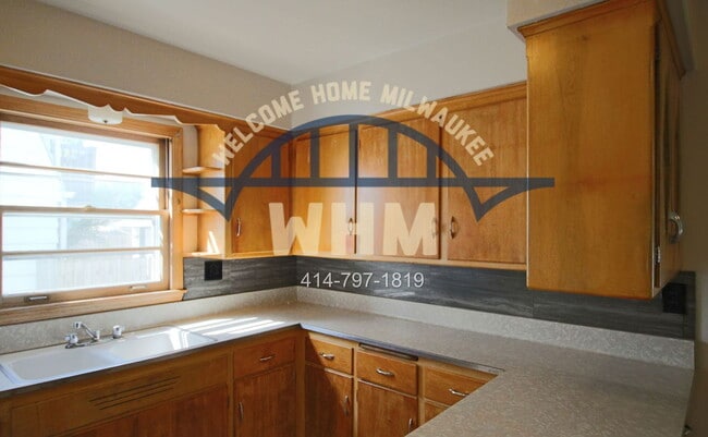 Building Photo - 4253 N 63rd St