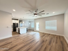 Building Photo - 5145 E Hash Knife Draw Rd