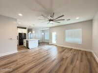 Building Photo - 5145 E Hash Knife Draw Rd