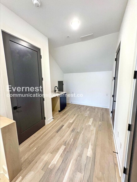 Building Photo - 2347 Hosea L Williams Dr NE