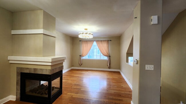 Building Photo - 2325 Twilight Dr