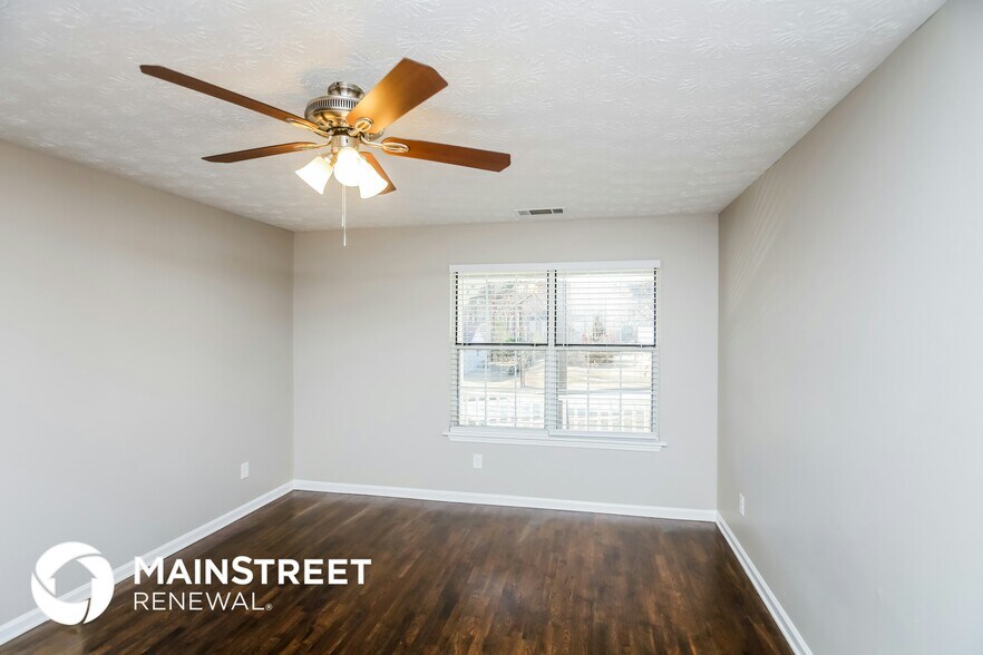 Building Photo - 3900 Saddlecreek Dr