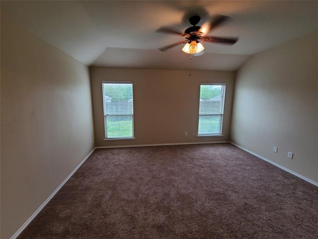 Building Photo - 512 Basswood Ln