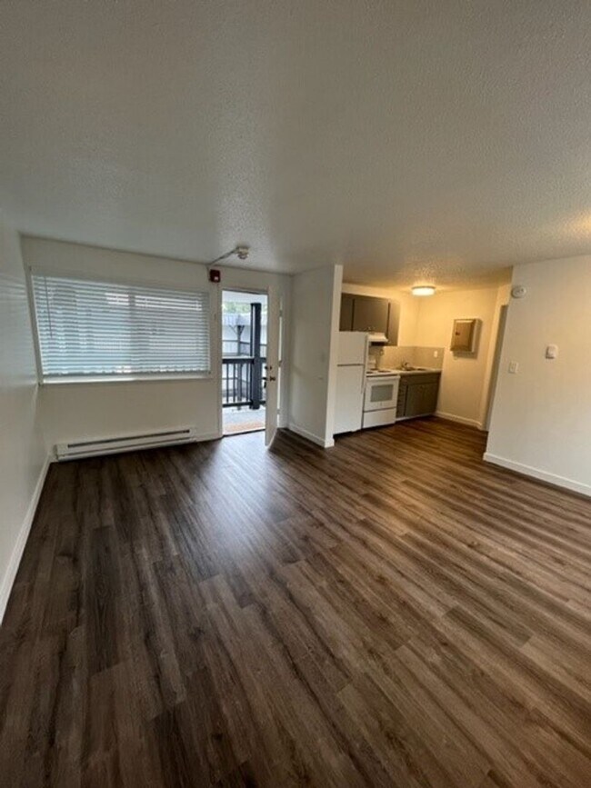 Interior Photo - Stateside Flats