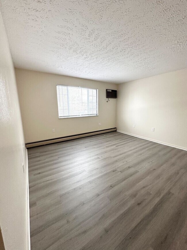 Building Photo - Charming 2-Bedroom Apartment in Beaver, PA – Apply Today!