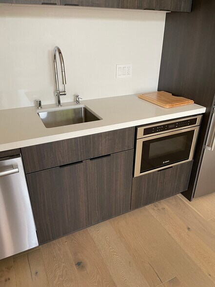 Sink & Oven - 1825 Berkeley Way
