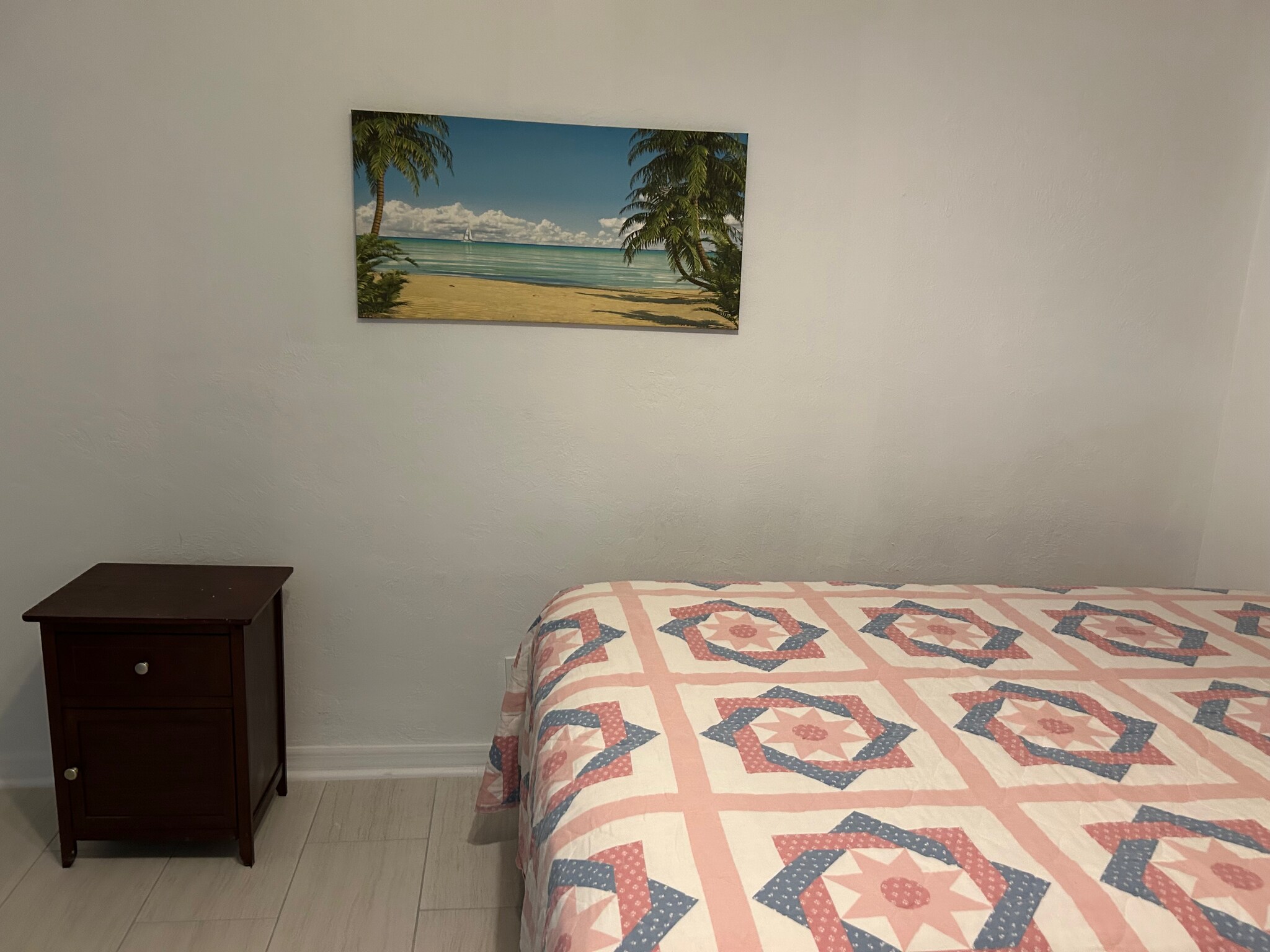 Second bedroom - 1001 SE 16th St