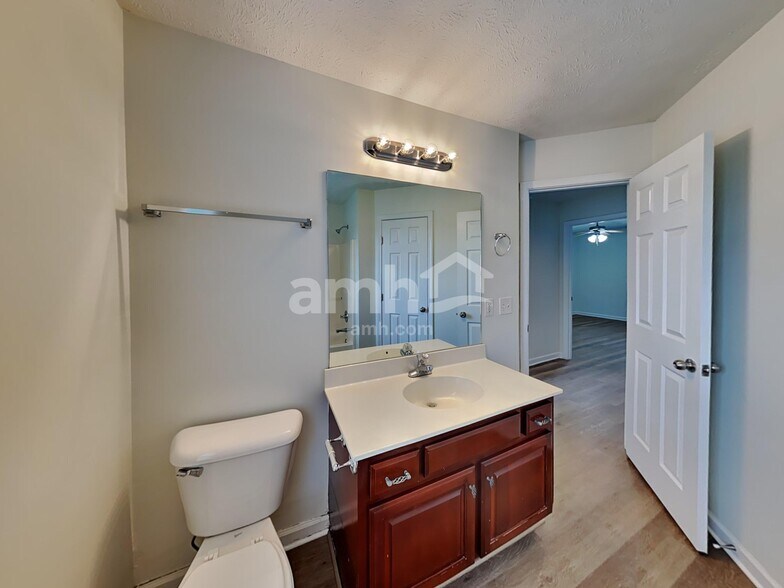 Building Photo - 3119 Lamura Ln