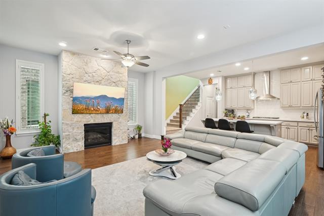 Building Photo - 6809 Royal View Dr