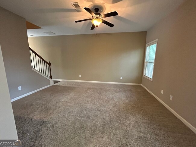 Building Photo - 607 Summit Pt
