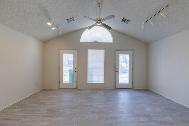 Building Photo - 2605 Buckeye Trail