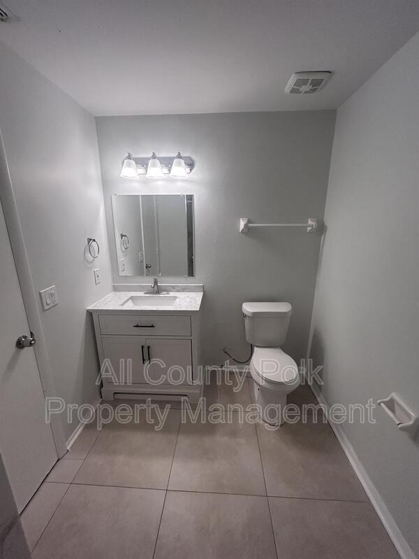 Building Photo - 1066 Sunshine Way