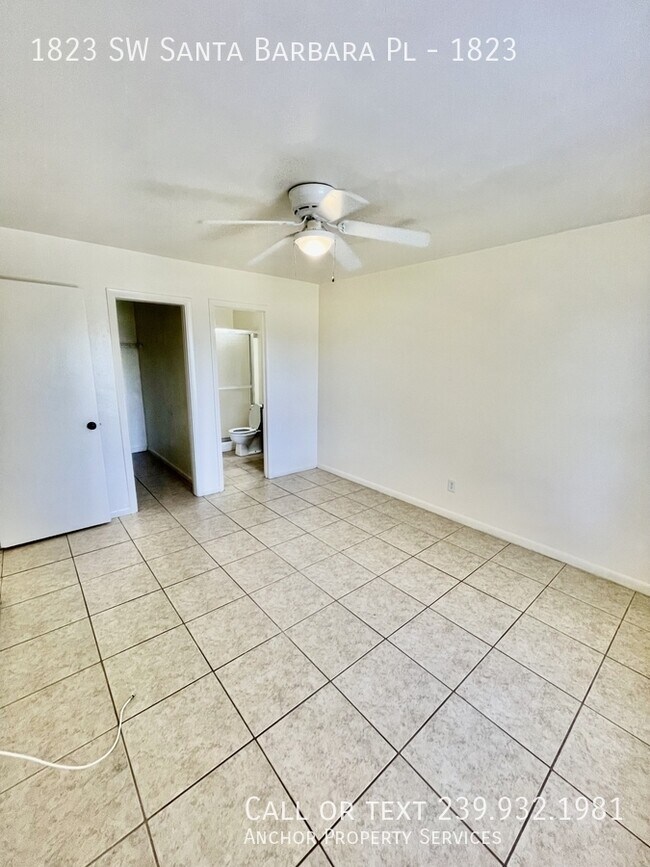 Building Photo - 1823 SW Santa Barbara Pl