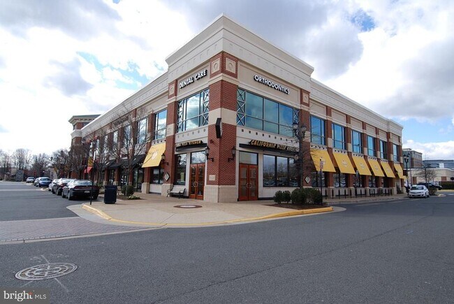 Building Photo - 11479 Carriage Gate Ct