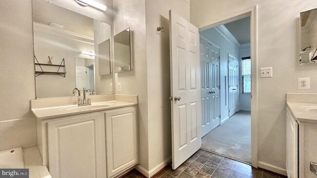 Building Photo - 3030 Chinkapin Oak Ln