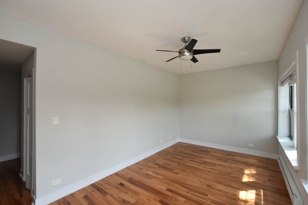 Building Photo - 822 Elm St