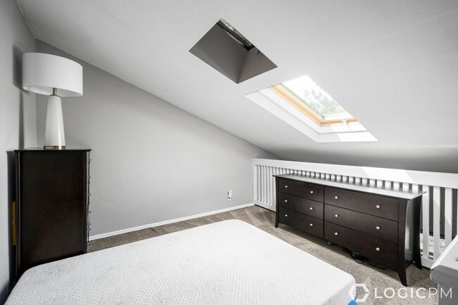 Building Photo - 2285 Sidewinder Dr