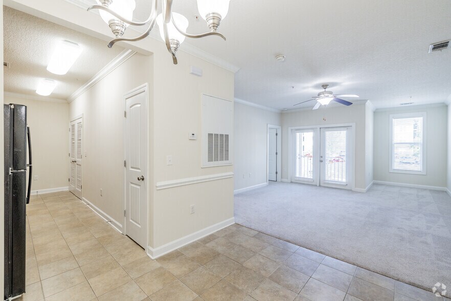 1BR, 1BA - Seasons at Cane Creek