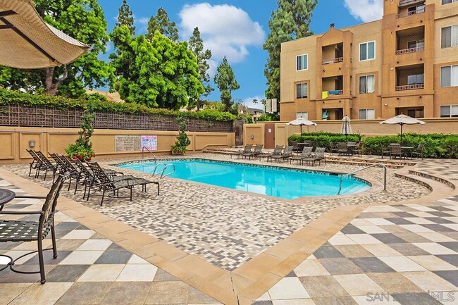 Building Photo - 3550 Lebon Dr