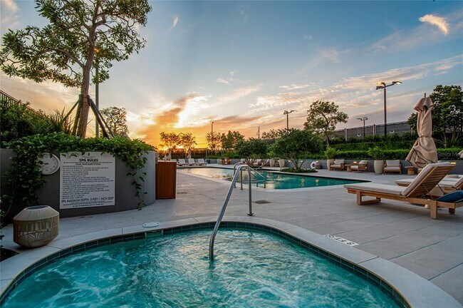 Building Photo - 3015 S Ysabella Ave