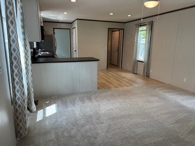 Building Photo - 48579 Leafdale Ct