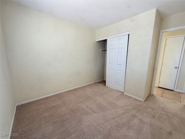 Building Photo - 9300 Cool Creek Ave