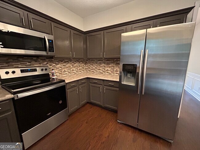 Building Photo - 745 Soneley Ct